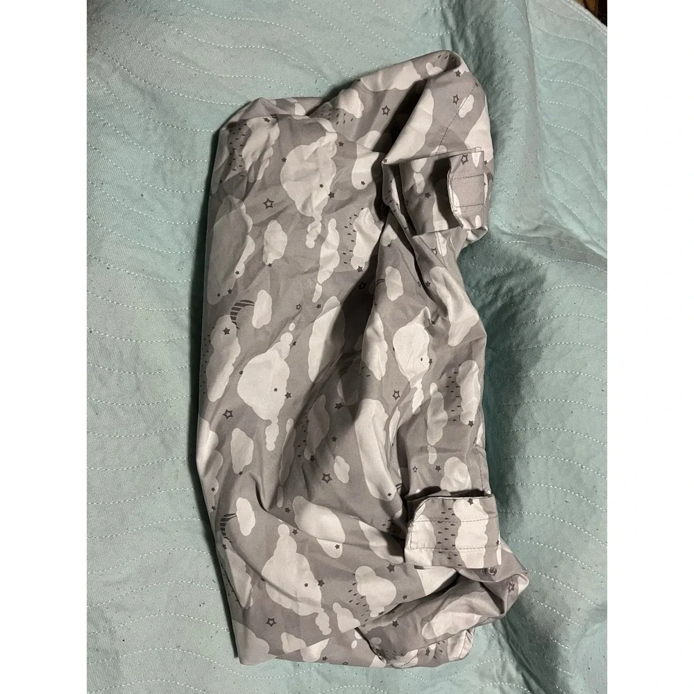 Go by Goldbug Car Seat Canopy Cover‎ UPF 50+ Protection (Gray w/Clouds)